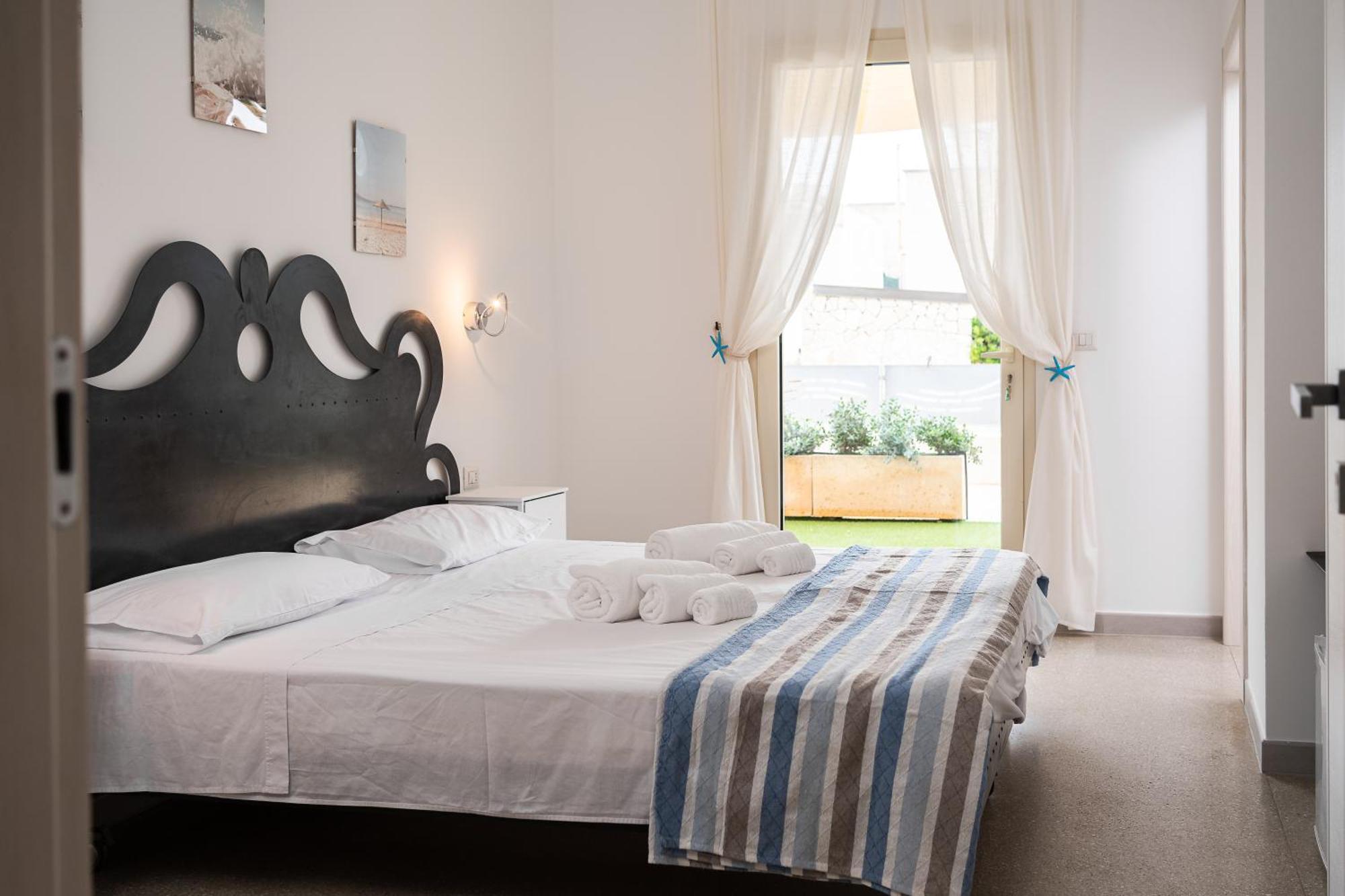 Preferisco B&B E Trattoria Sul Mare Торре-Суда Экстерьер фото
